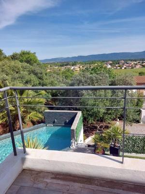 Maison - 218 m² - 7 pièces