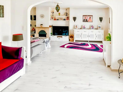 Maison - 174 m² - 6 pièces