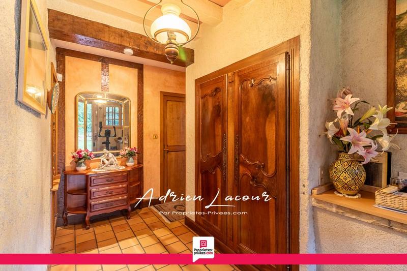 Maison - 177 m² - 9 pièces