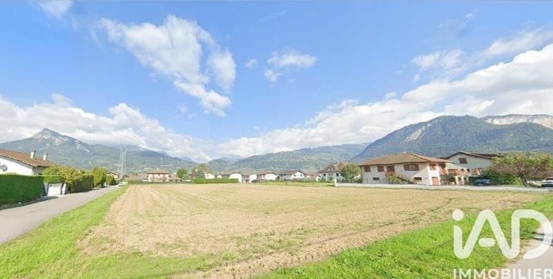 Terrain - 3 000 m²