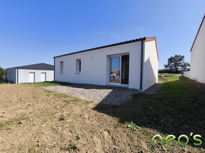 Maison traditionnelle - 82 m² - 4 pièces