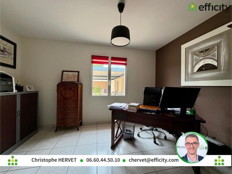 Pavillon - 238 m² - 8 pièces