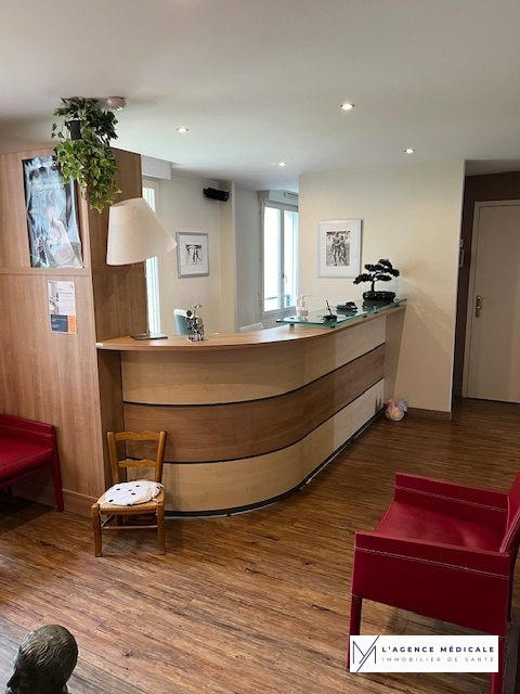 Bureau - 88 m² - 4 pièces