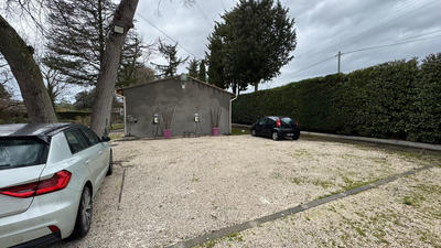 Bureau - 83 m² - 1 pièce