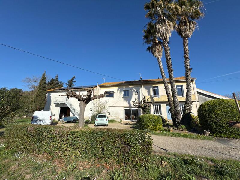 Villa - 280 m² - 10 pièces