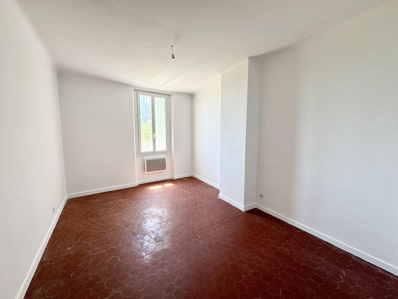 Villa - 90 m² - 4 pièces