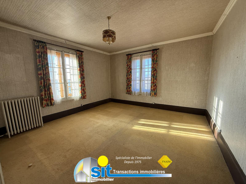 Maison - 186 m² - 7 pièces