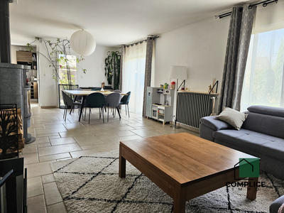 Maison traditionnelle - 150 m² - 5 pièces