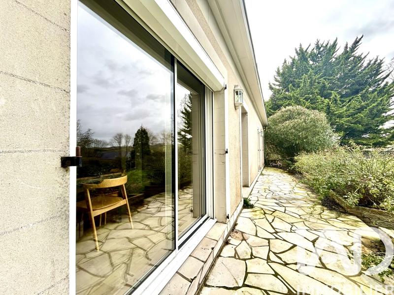 Maison - 228 m² - 8 pièces