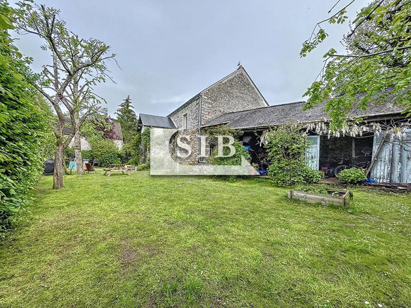 Maison - 228 m² - 7 pièces