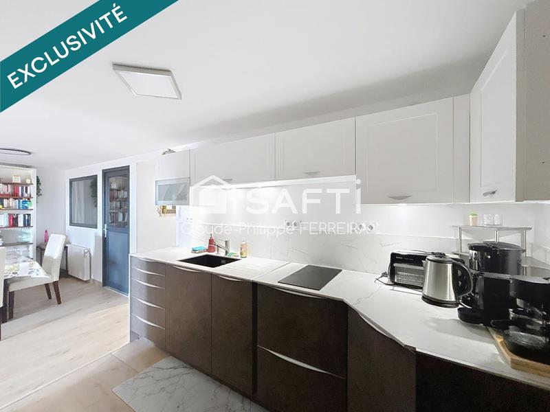 Appartement - 260 m² - 10 pièces