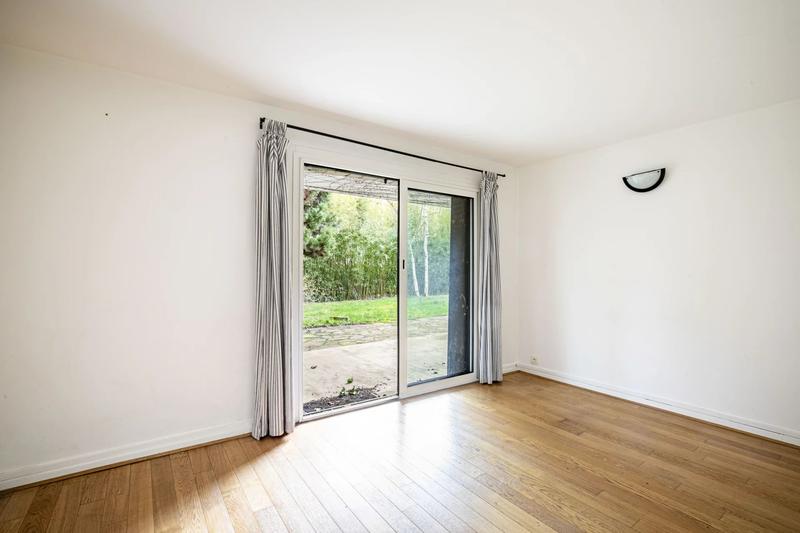 Maison - 212 m² - 7 pièces