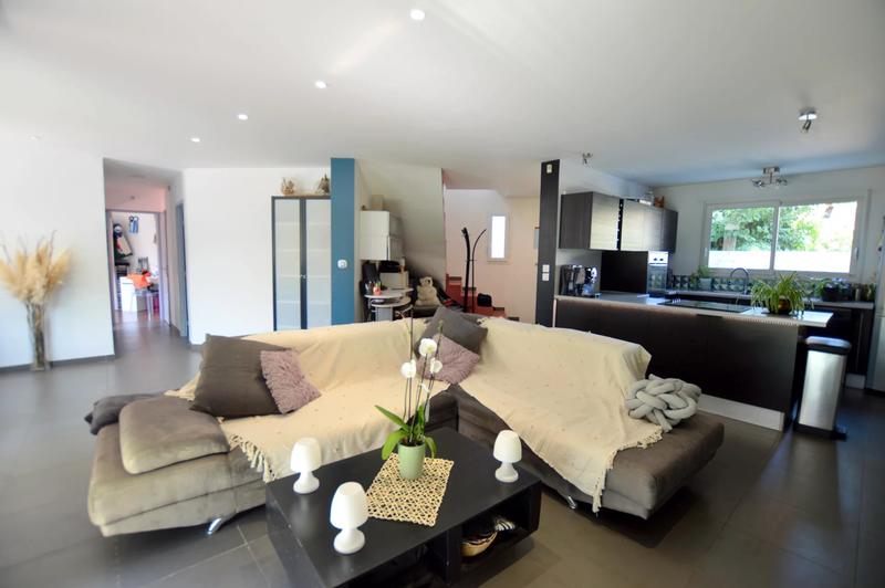 Villa - 130 m² - 5 pièces