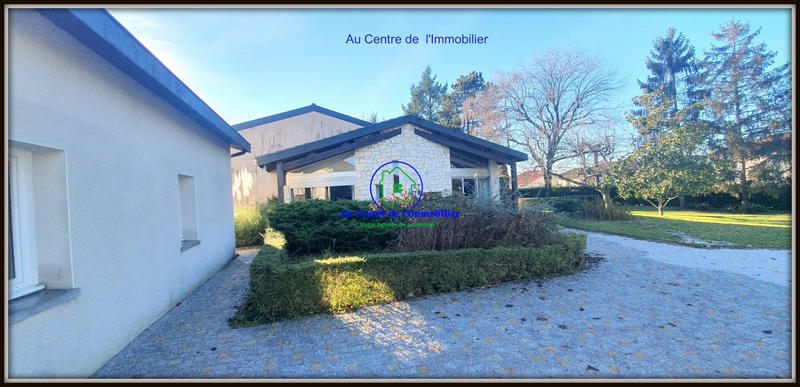 Maison - 344 m² - 11 pièces