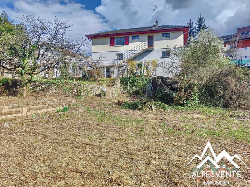 Demeure - 92 m² - 5 pièces