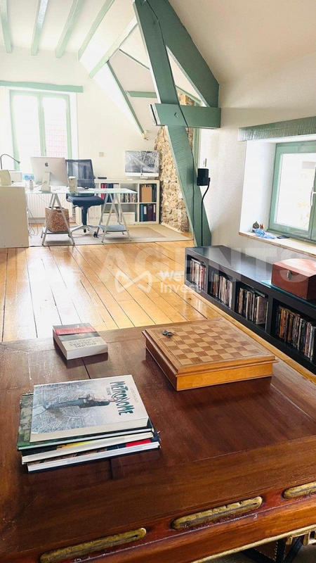 Maison - 261 m² - 8 pièces