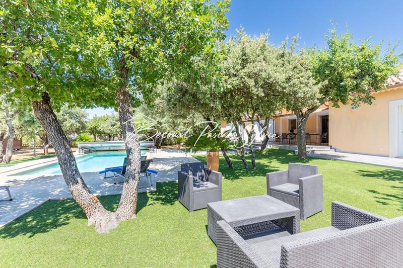 Maison - 178 m² - 7 pièces