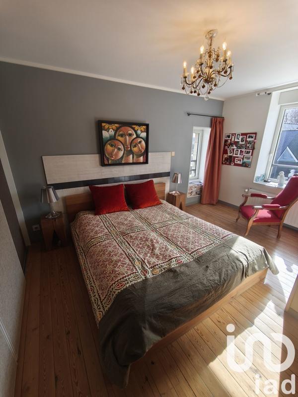 Maison - 180 m² - 10 pièces