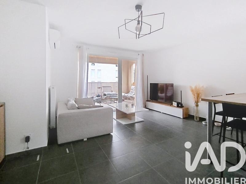 Appartement - 64 m² - 3 pièces