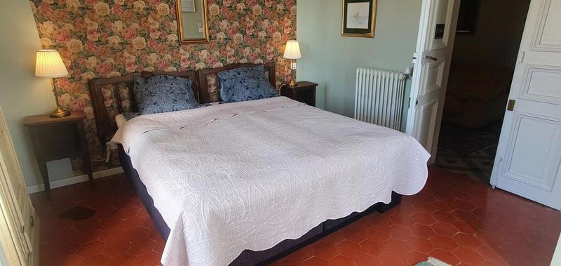 Propriété - 430 m² - 18 pièces