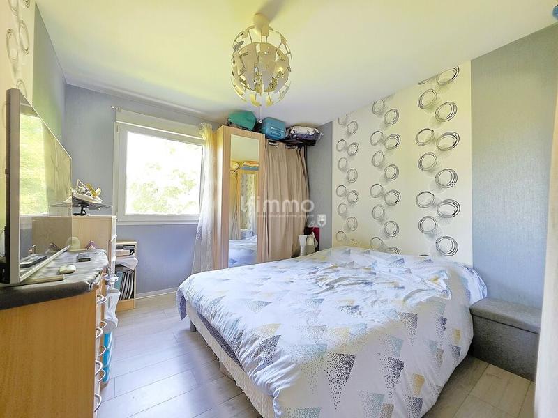 Maison - 204 m² - 11 pièces