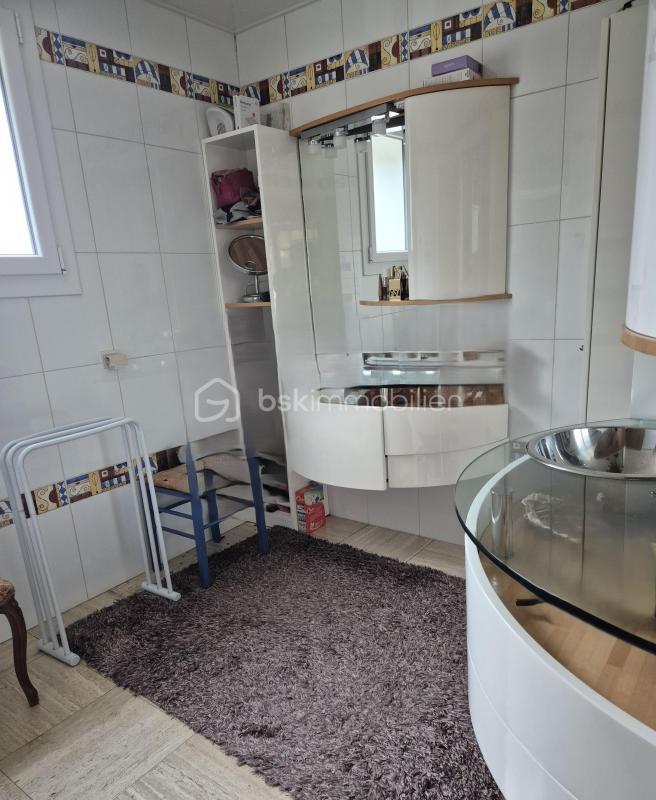 Propriété - 213 m² - 7 pièces