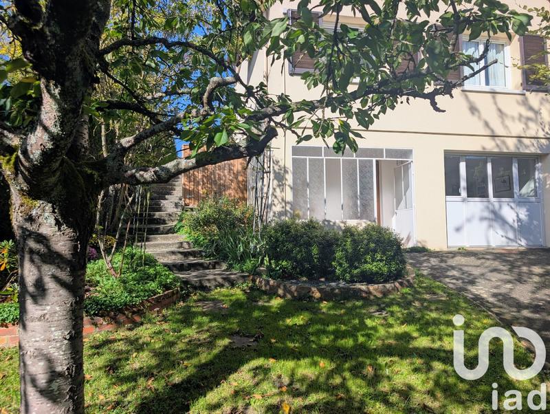 Maison - 186 m² - 8 pièces