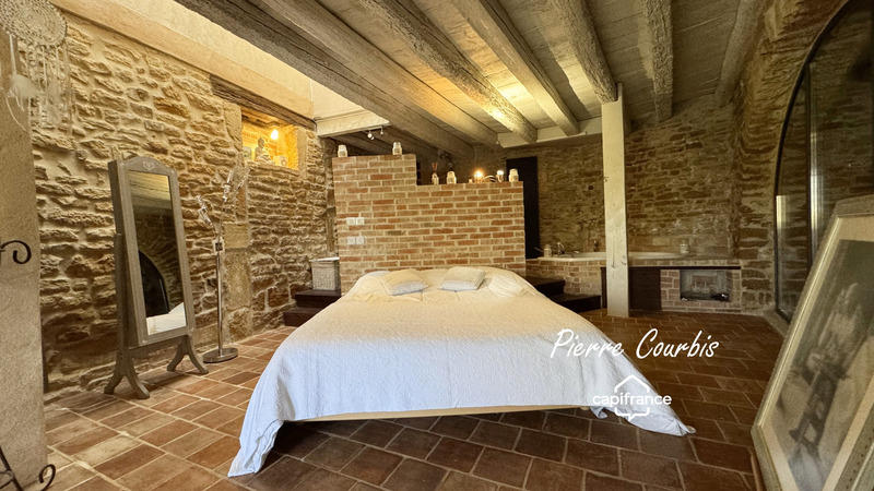 Maison - 224 m² - 6 pièces