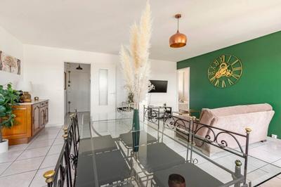 Appartement - 70 m² - 4 pièces