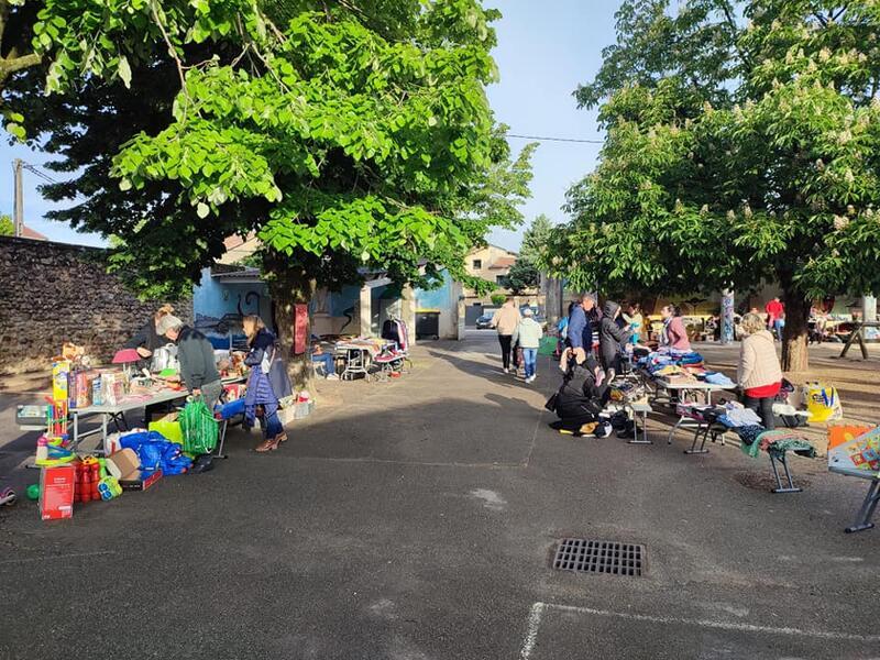 Vide-greniers apel école ste thérèse