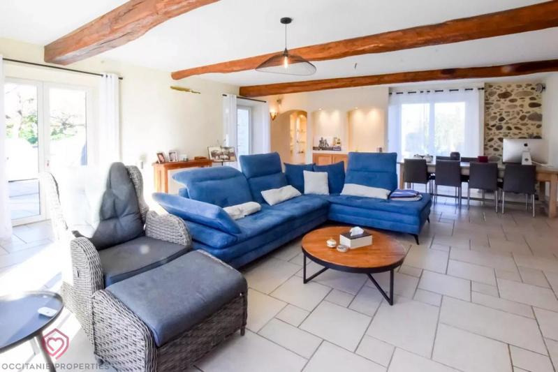 Propriété - 625 m² - 15 pièces