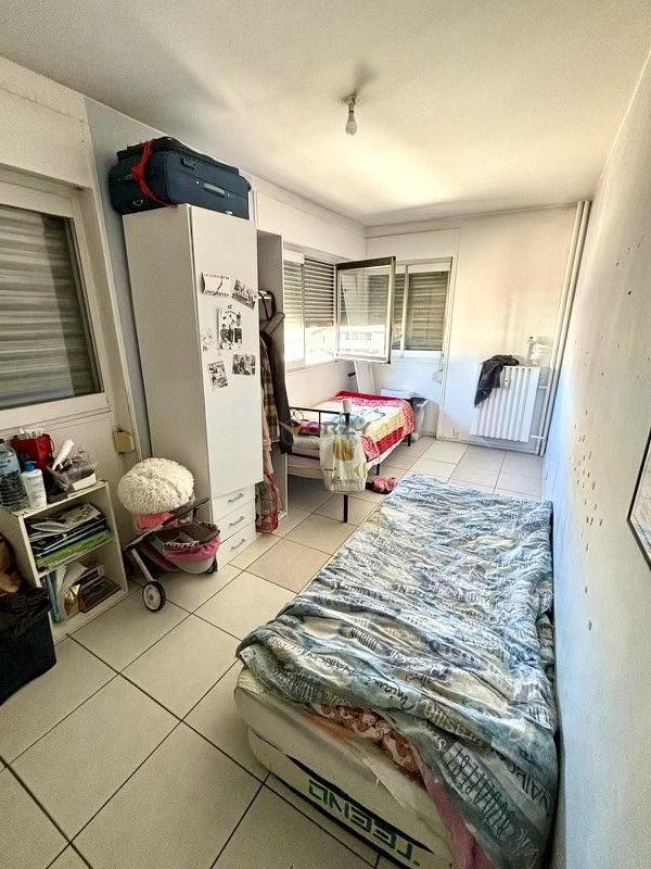 Appartement - 100 m² - 5 pièces