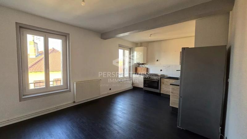 Appartement - 90 m² - 3 pièces