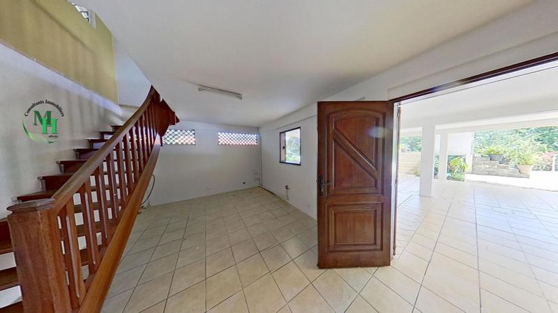 Villa - 274 m² - 6 pièces