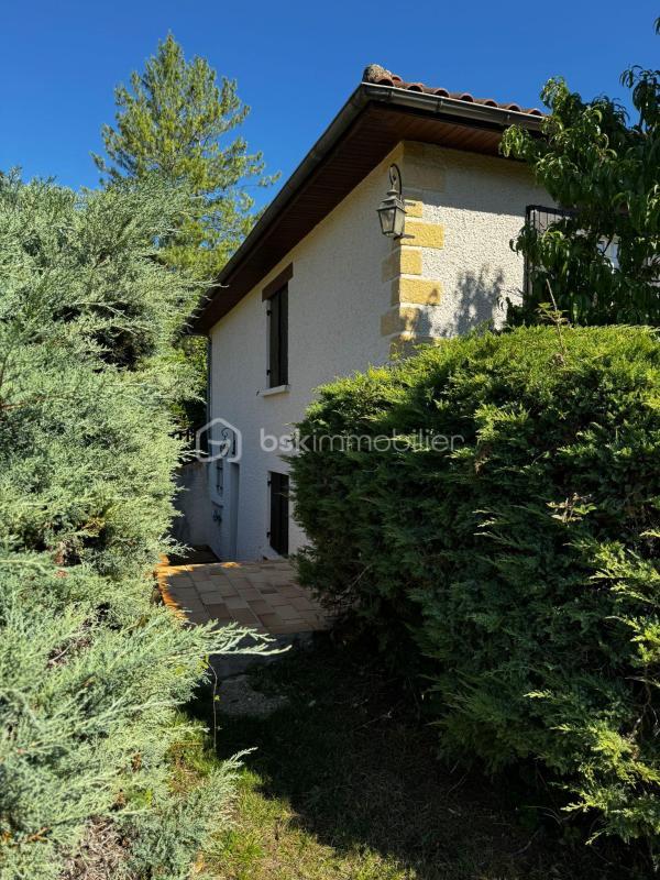 Maison - 162 m² - 69 pièces