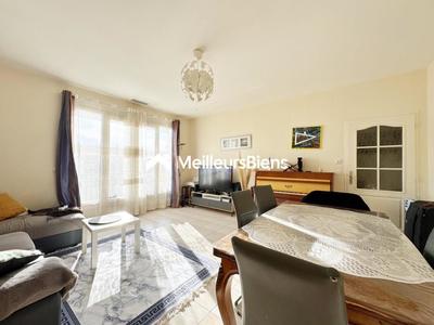 Maison - 106 m² - 4 pièces