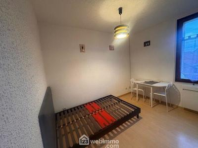 Immeuble - 68 m² - 3 pièces