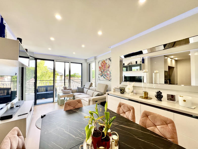 Appartement - 61 m² - 3 pièces