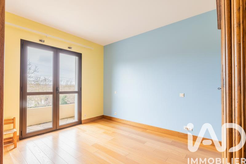 Maison - 217 m² - 10 pièces