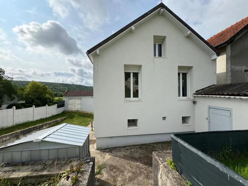 Maison - 110 m² - 6 pièces