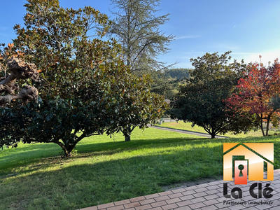 Maison traditionnelle - 137 m² - 5 pièces