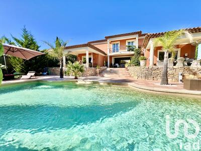 Maison - 180 m² - 5 pièces