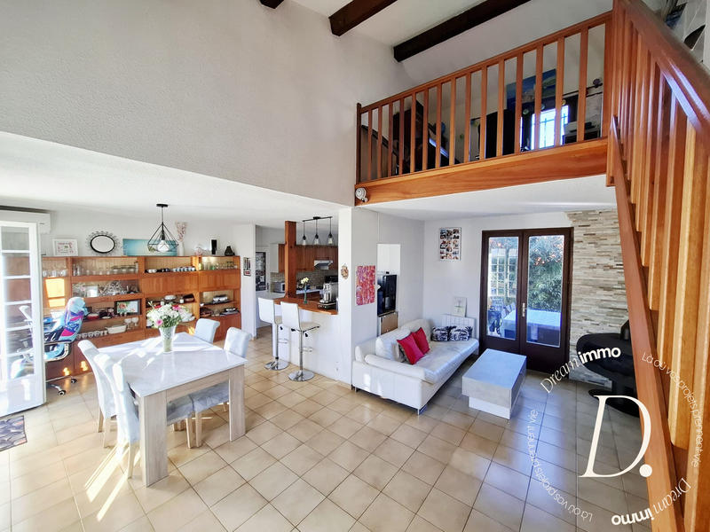 Maison - 125 m² - 5 pièces