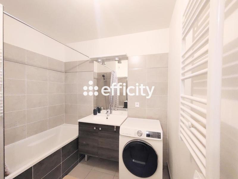 Appartement ancien - 63 m² - 3 pièces