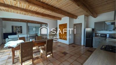 Maison - 104 m² - 4 pièces