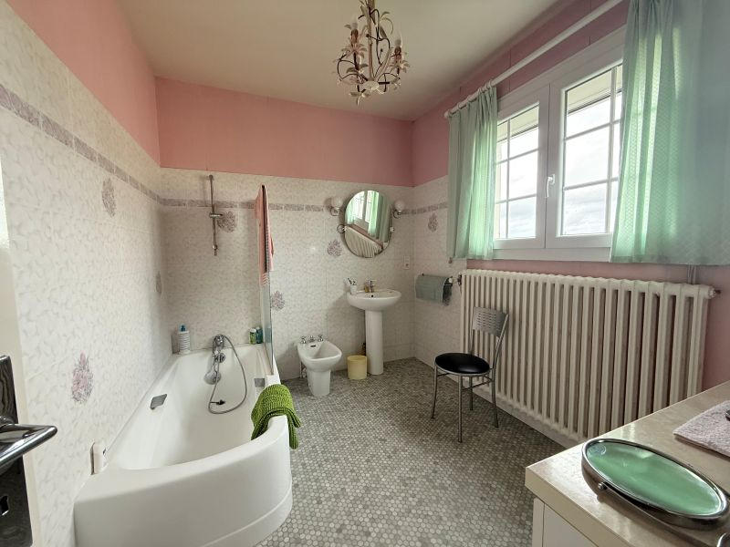 Maison - 140 m² - 5 pièces