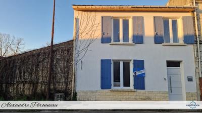 Maison - 136 m² - 4 pièces