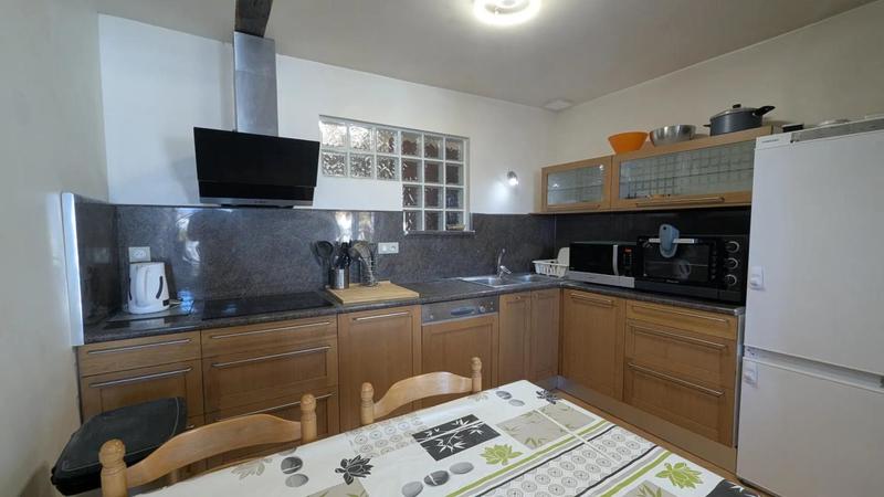 Appartement - 85 m² - 5 pièces