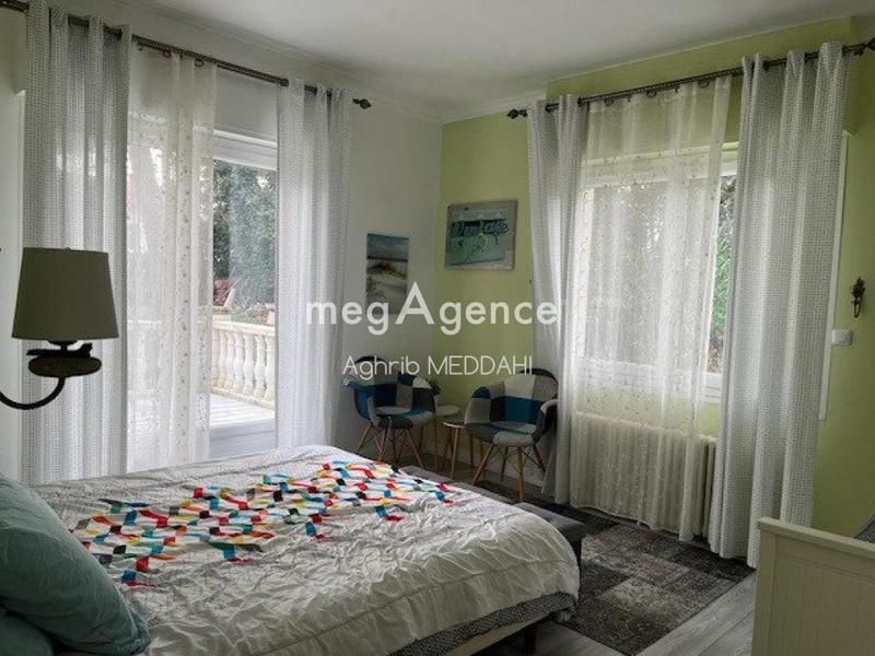 Maison - 178 m² - 10 pièces