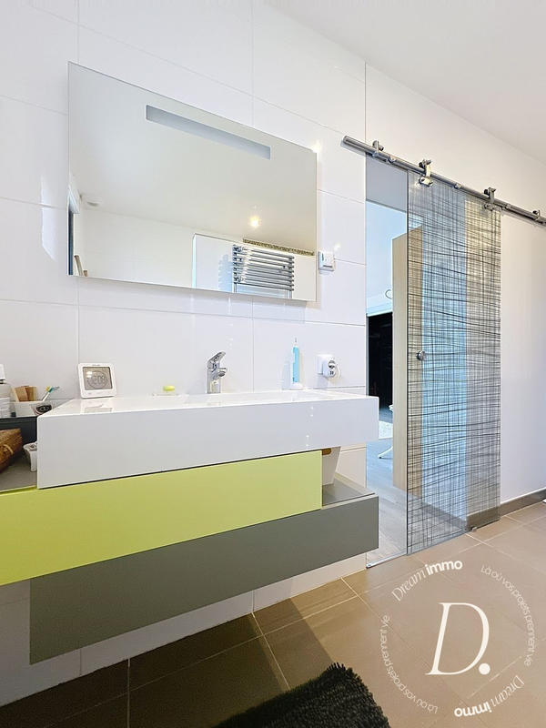 Villa - 191 m² - 8 pièces